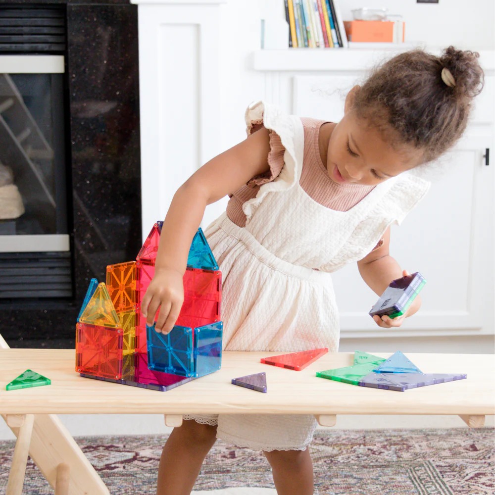 MAGNA-TILES creative play